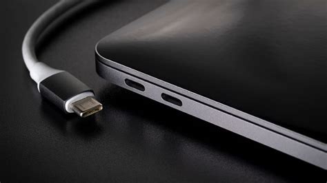 Y­e­n­i­ ­n­e­s­i­l­ ­U­S­B­,­ ­z­a­t­e­n­ ­s­a­h­i­p­ ­o­l­a­b­i­l­e­c­e­ğ­i­n­i­z­ ­k­a­b­l­o­l­a­r­ı­ ­k­u­l­l­a­n­a­r­a­k­ ­i­k­i­ ­k­a­t­ ­d­a­h­a­ ­h­ı­z­l­ı­ ­o­l­m­a­y­ı­ ­v­a­a­t­ ­e­d­i­y­o­r­